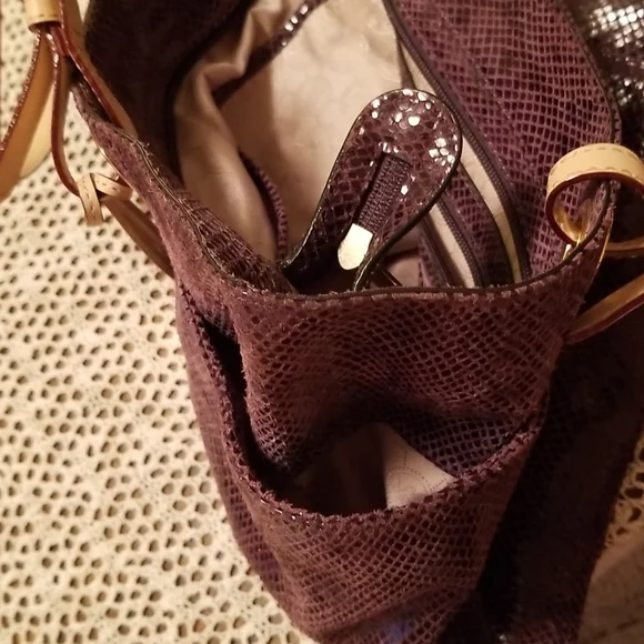 🐍Michael Kors Snakeskin Printed🐍 Tote - Picture 6 of 8